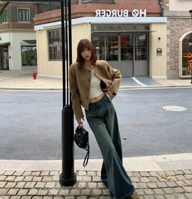 Arrival A sophisticated, fashionable and versatile top