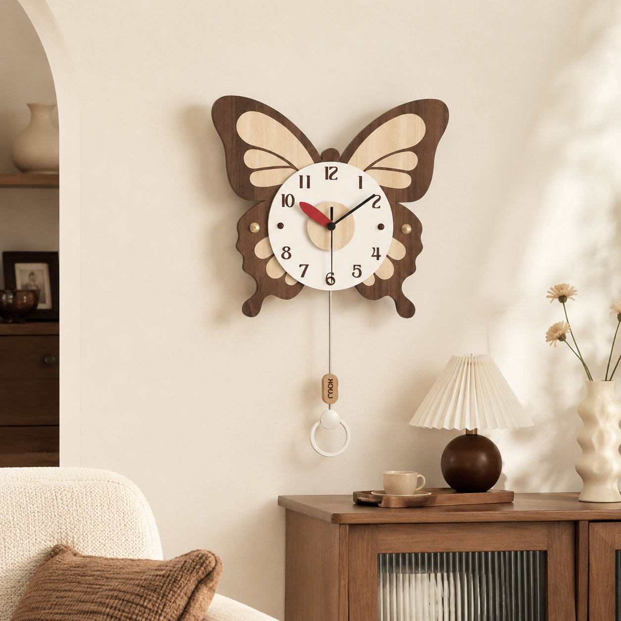 Horloge murale en bois en forme de papillon, style champêtre
