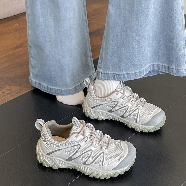 Chaussure de papa de plus en plus épaisse