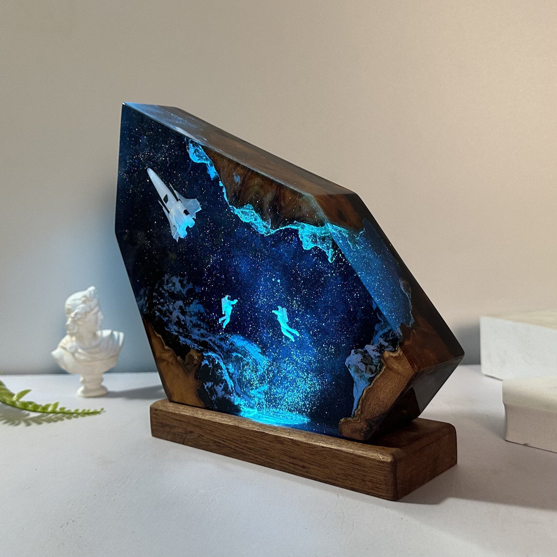 Astronaute Interstellaire Résine Lampe Universe Galaxy