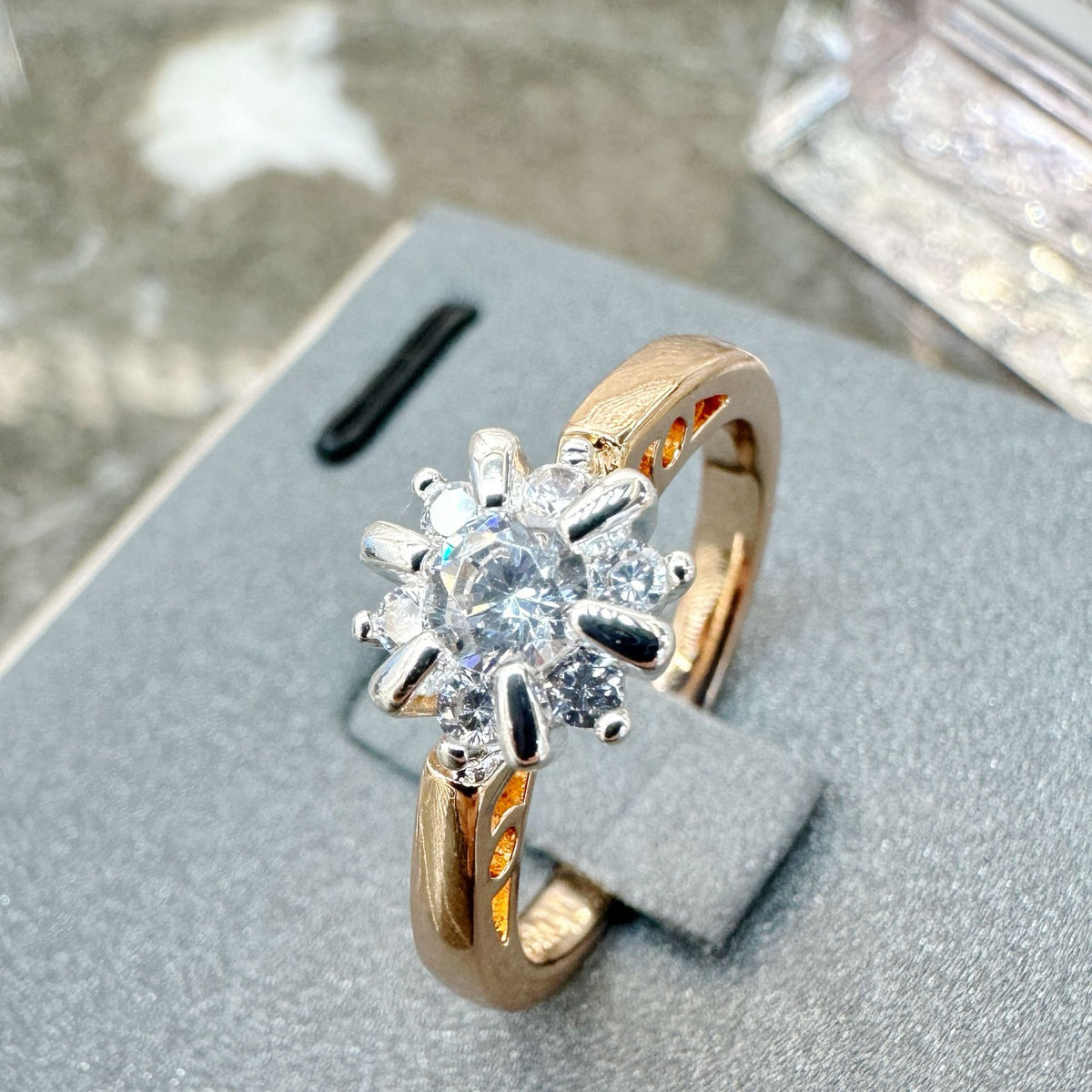 Bague Zircon de luxe et ensemble de clips d'oreille
