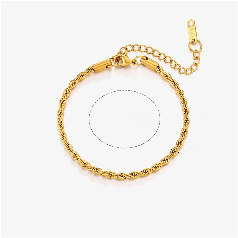 Bracelet polyvalent haut de gamme léger-luxe qui a mal tourné