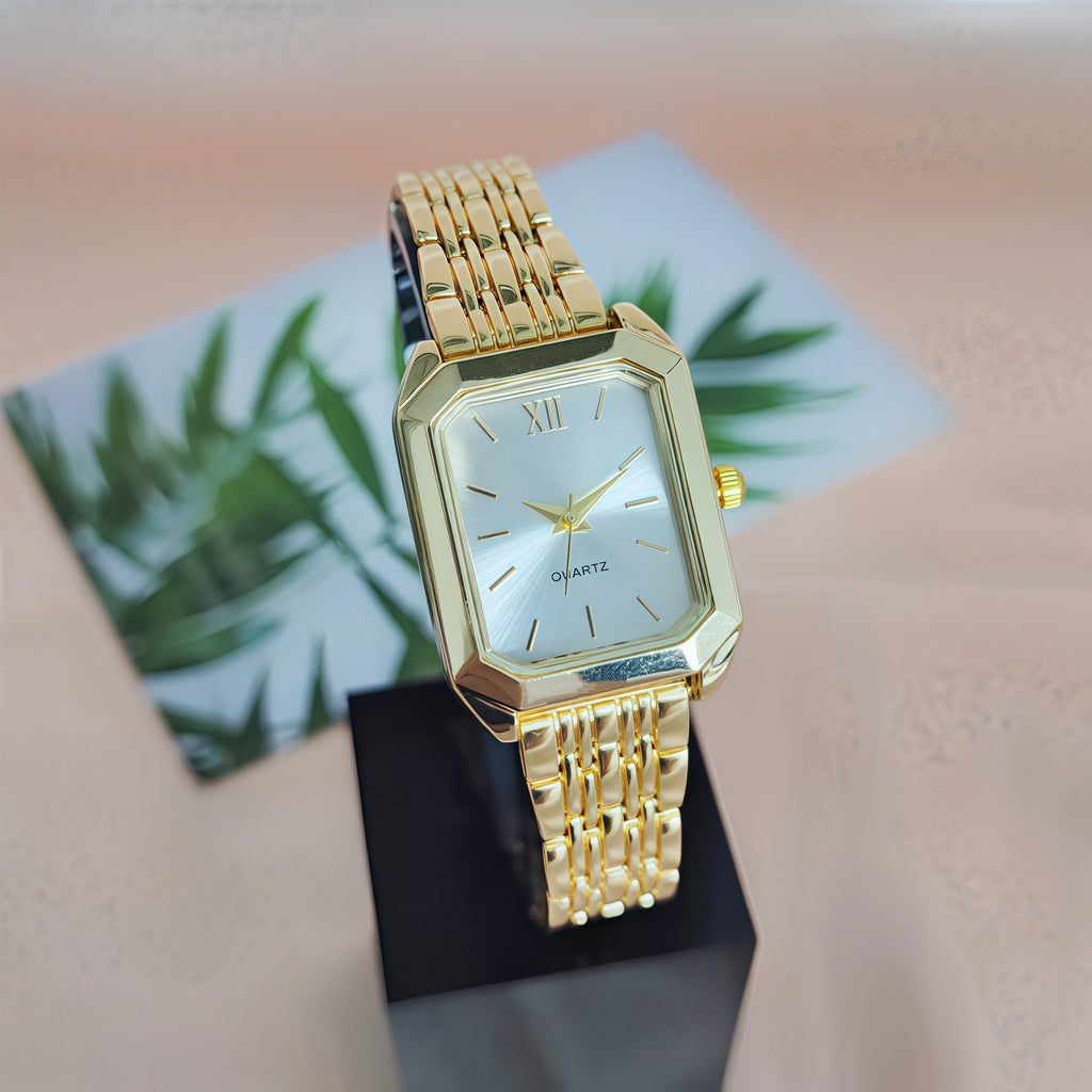 Bracelet en acier léger de luxe montre pour femmes