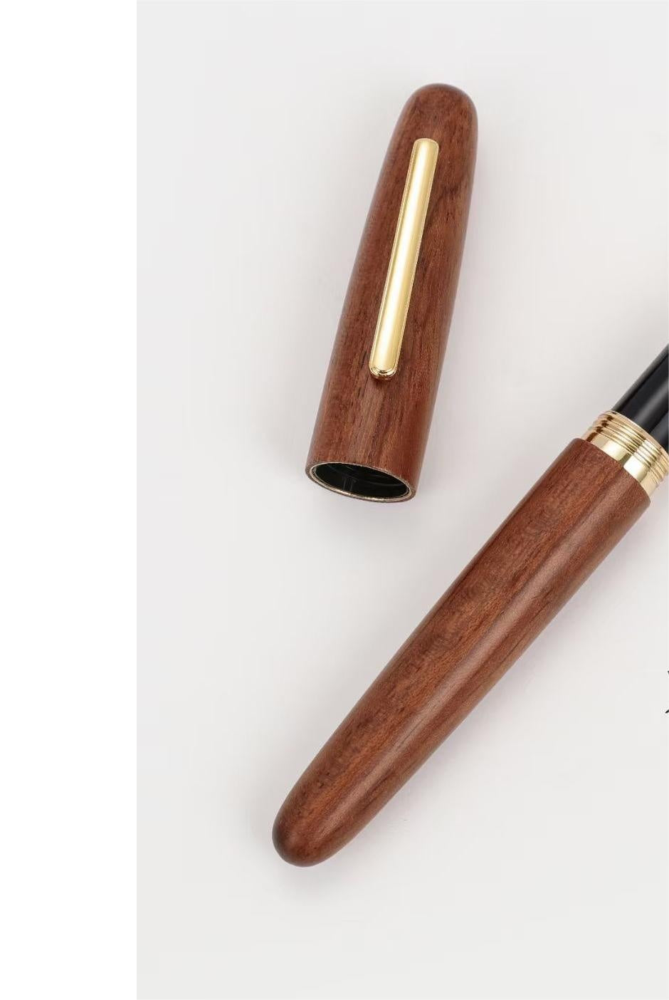 Capuchon rotatif en bois d'un stylo hommes et femmes d'affaires Calligraphie pratique
