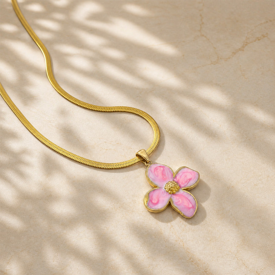 Boucles d'oreilles de fleurs de trèfle à quatre feuilles plaquées or