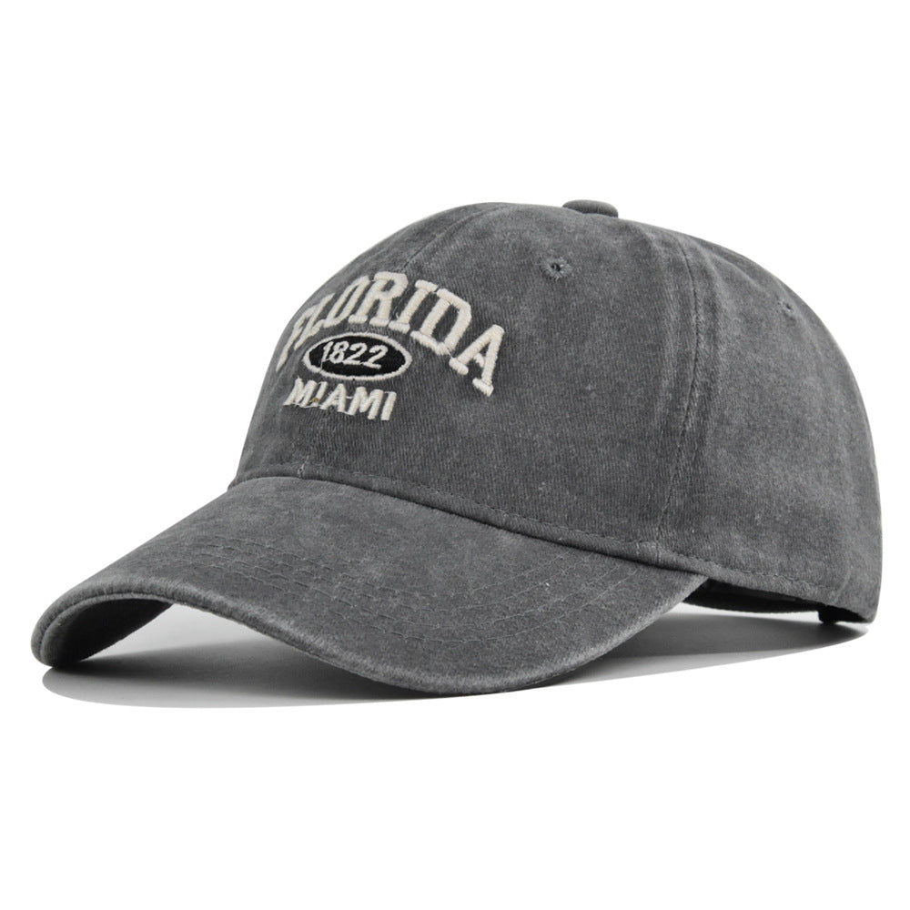 Casquette de baseball brodée versatile rétro