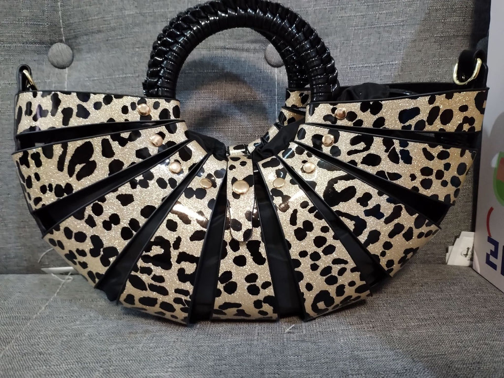 Niche Sac à main de poche intérieure Hollow-out Shell