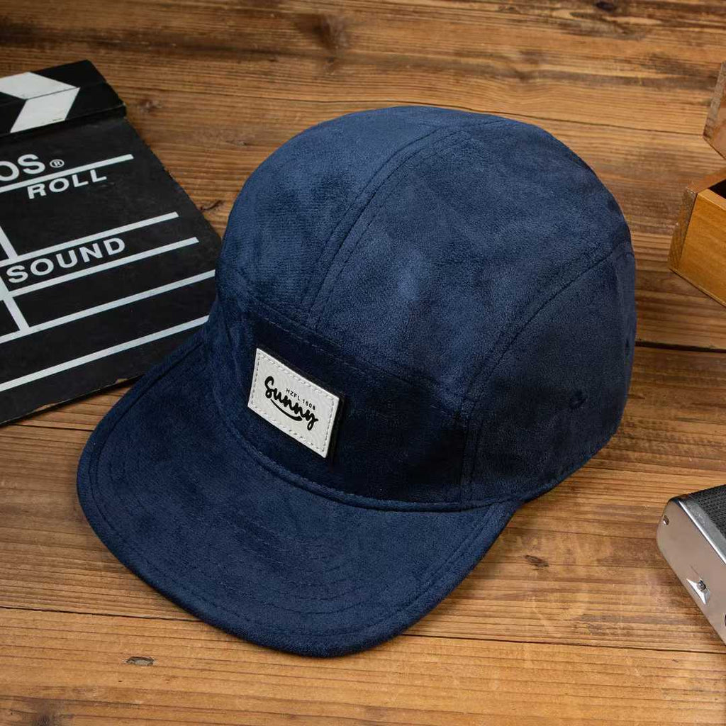 Eté hommes et femmes Identique Tissu Suede Lettre simple Logo Chapeau à cinq pans pour Coup