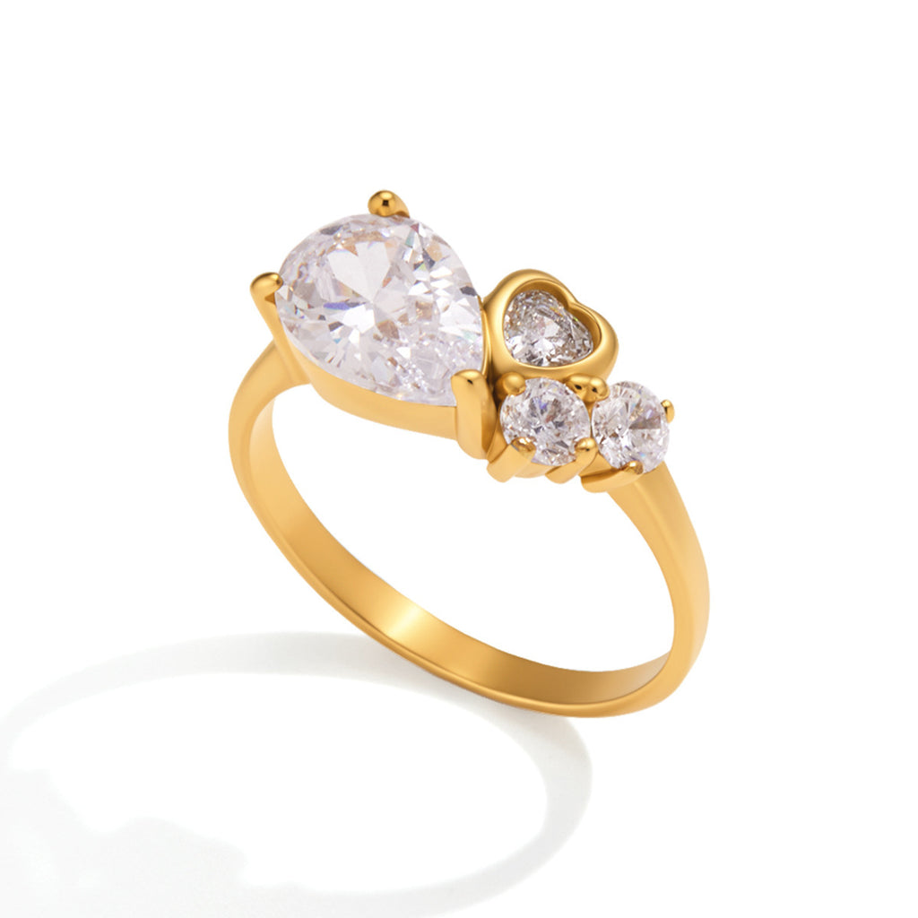 Anneau en acier inoxydable pour femmes avec zircon en forme de coeur