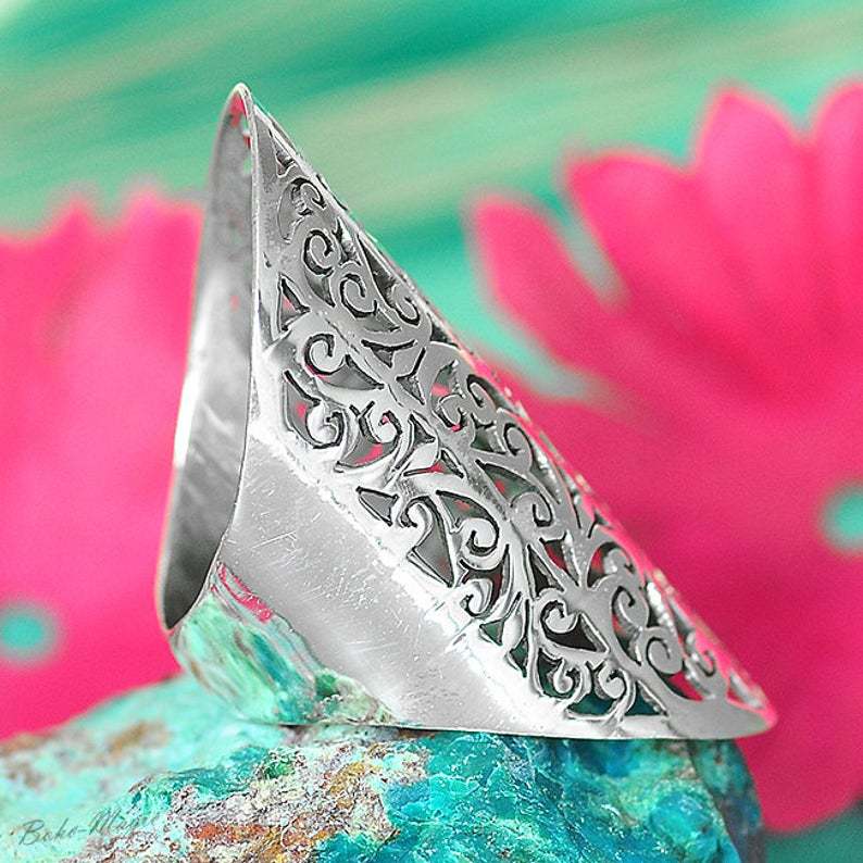 European and American Bohemian Hollow-out Fashion Retro Statement Ring