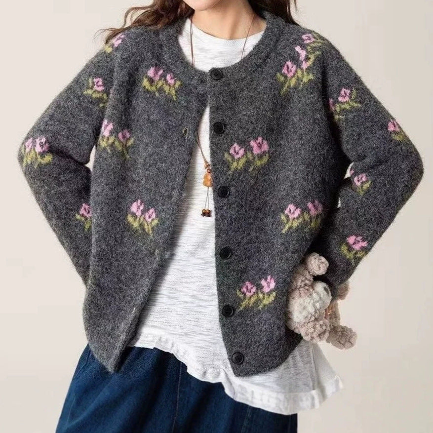 Design rétro-style Forward Floral Knit Cardigan