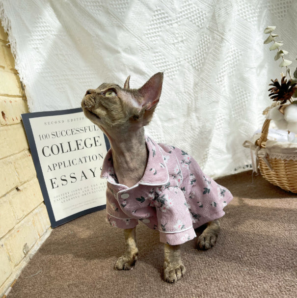 Sphynx Chat Lilac Floral Pajamas d'été avec boutons Snap pour chats sans cheveux Devon Rex