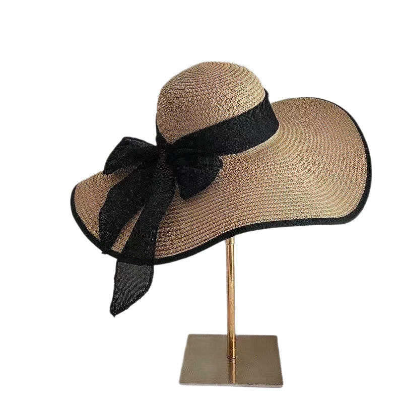 Chapeau de style français Bow Straw pour femmes Protection solaire d'été avec une large brim