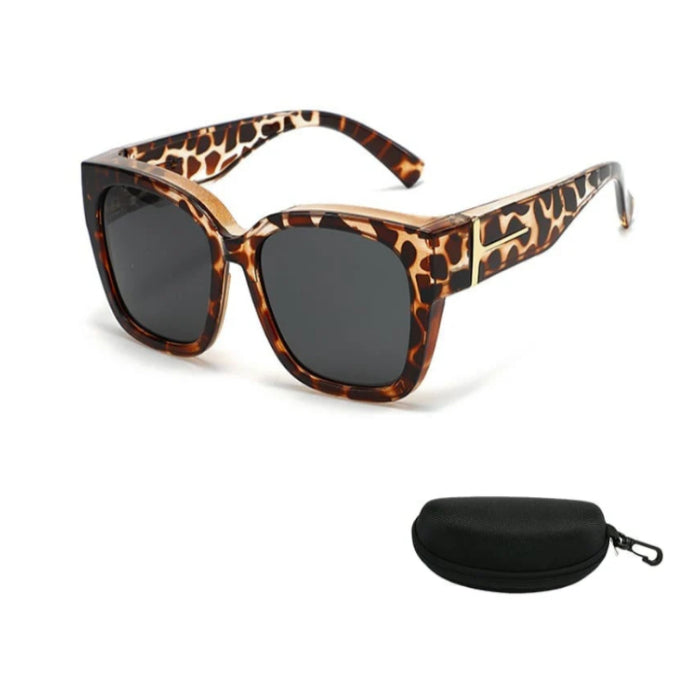 Lunettes Myopia surdimensionnées de style coréen avec une impression léopard pour un look premium