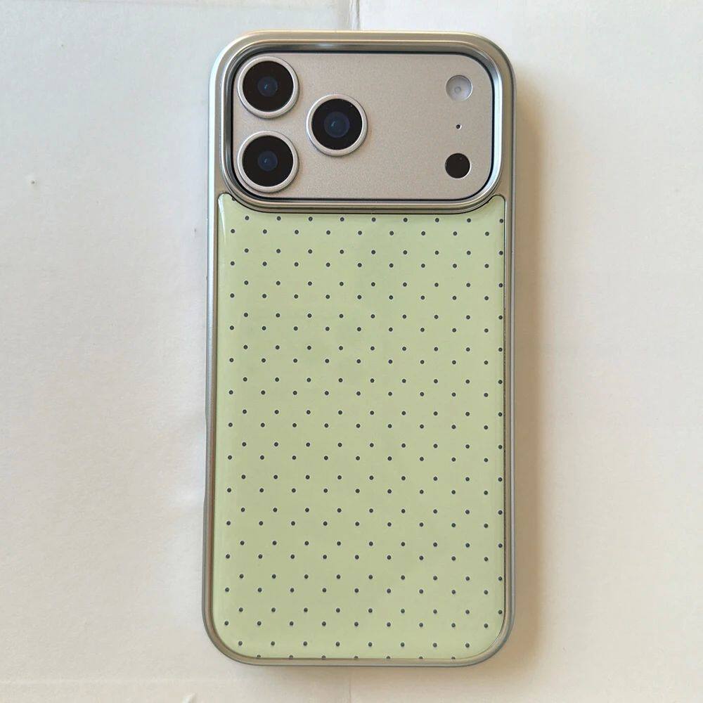 Polka Dot Pattern Boîtier de téléphone plaqué argent