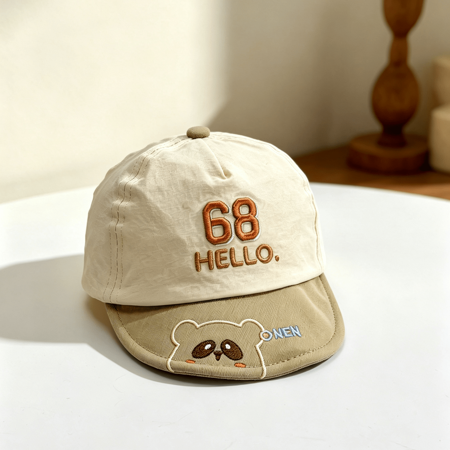 Capuchon de baseball souple multicolore avec broderie d'ours cartoon Et 68 lettres Ba