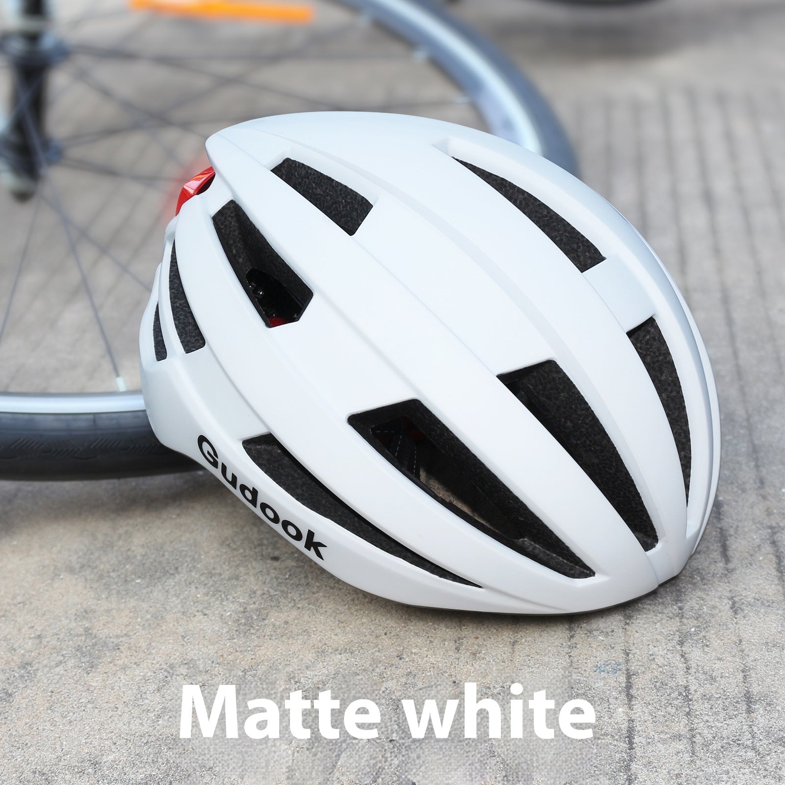 LED vélo léger Riding Casque intégré lumière hommes et femmes quatre saisons ventilation Br