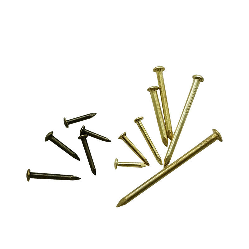 Boîte en bois Nails de fer artisanaux Oils de cuivre Accessoires