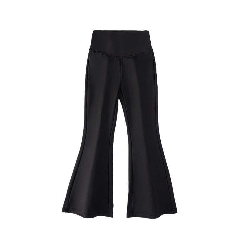 Le short de fond en forme de requin à la taille haute qui soulève les hanches