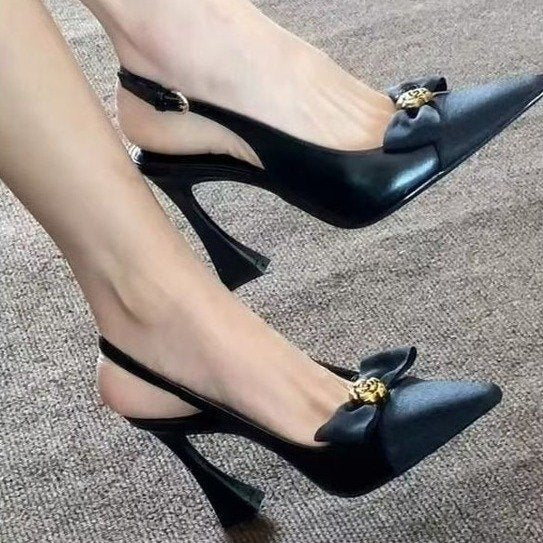 Femmes d'hiver Cutout dos pointu orteil talon de bloc chaussures avec Camellia & Bow Decor