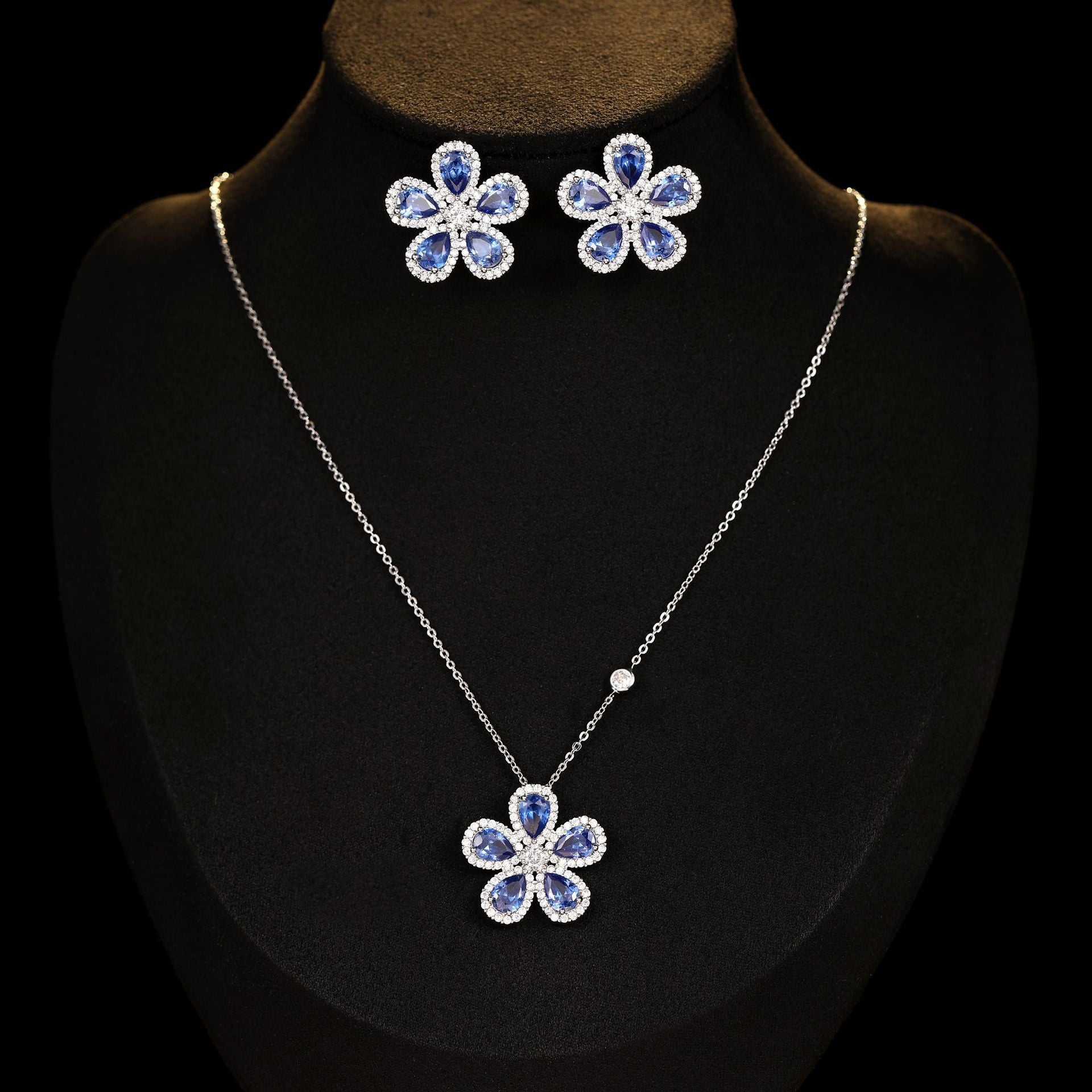 Bijoux de haute qualité Suit Micro Inlaid Zircon Tournesol oreille collier de cou d'un ensemble d'élégant J