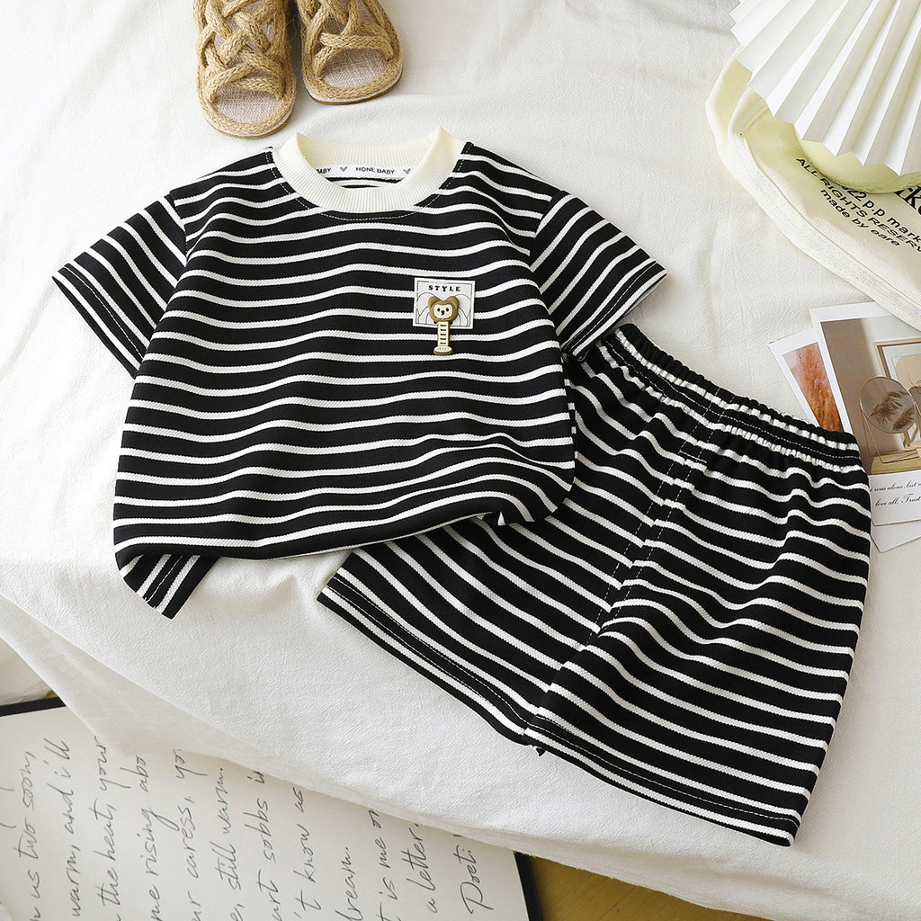 T-shirt de garçon à manches courtes noir et blanc