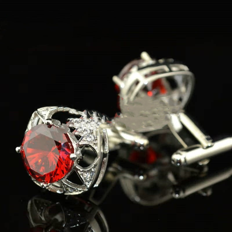 Rouge Grand Zircon Couronne Crystal Diamond Cufflink