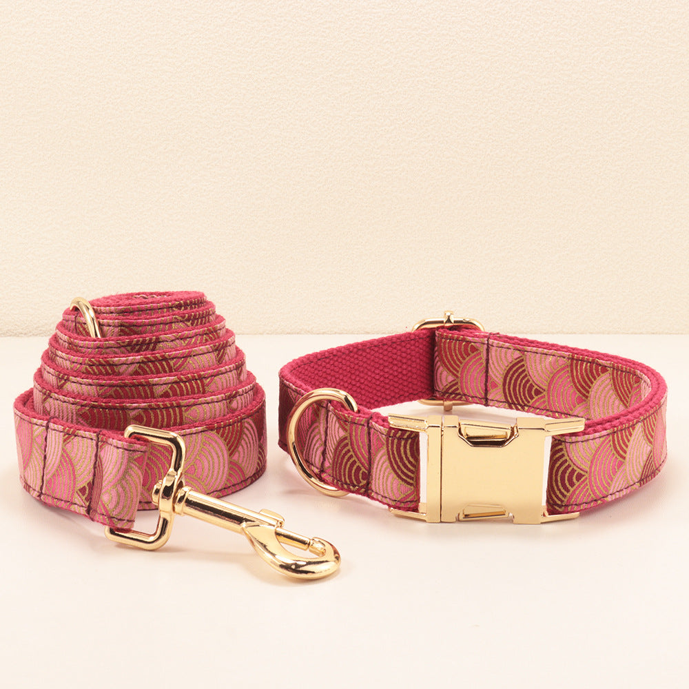 Corde de collier rouge-cloud à vent doux