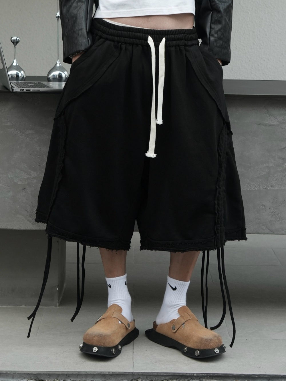 Short de travail casual loopback lavé lourd avec des bords bruts et des jambes larges