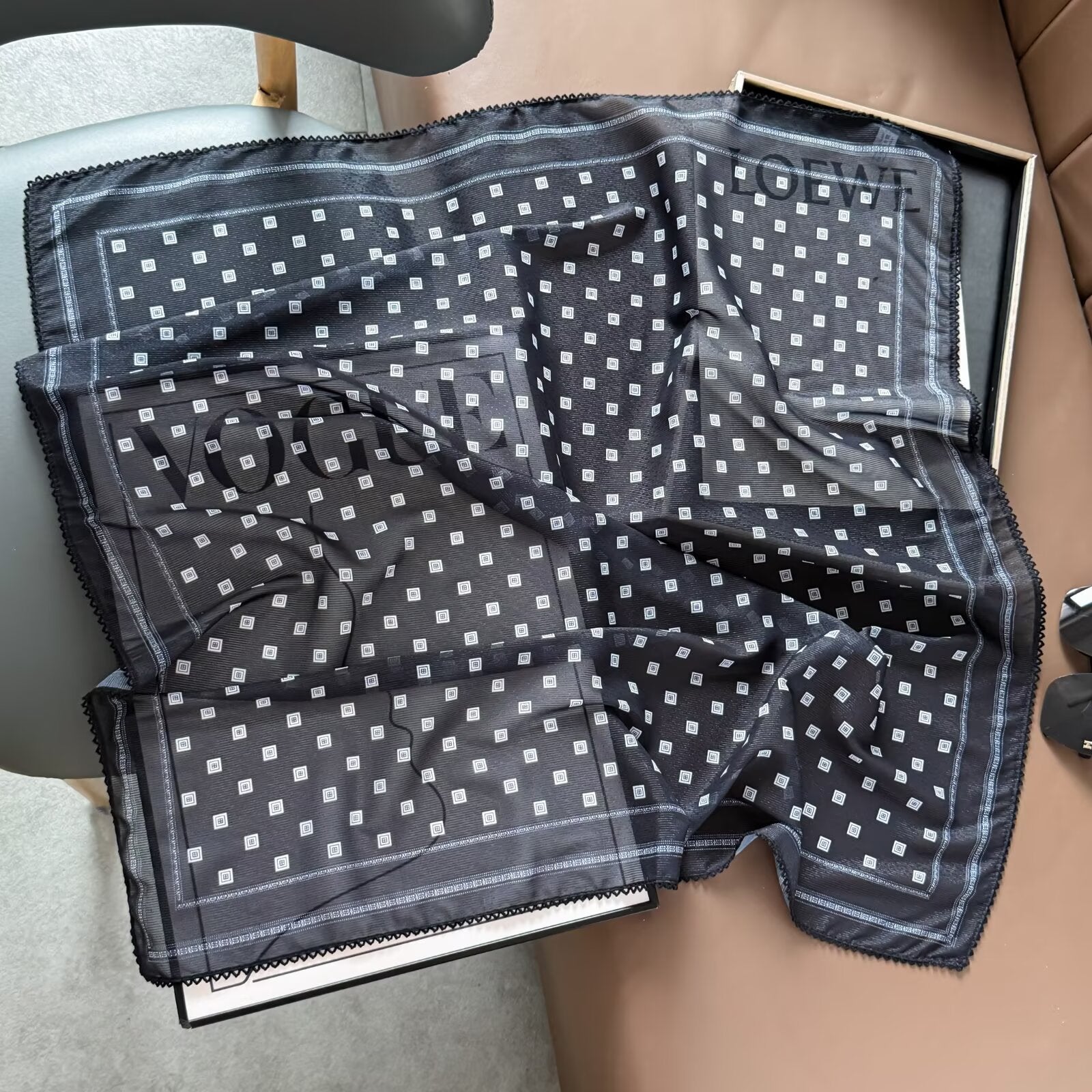 70cm carré Cashew-pattern soie Scarfultrathin et respirant écharpe
