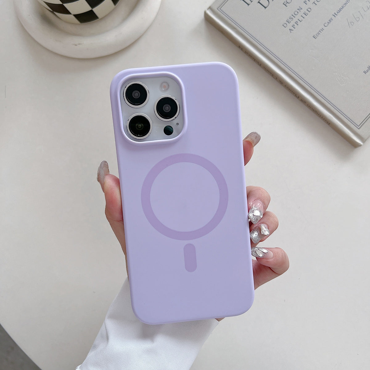 Silicone liquide de couleur solide Grand trou boîtier de téléphone magnétique