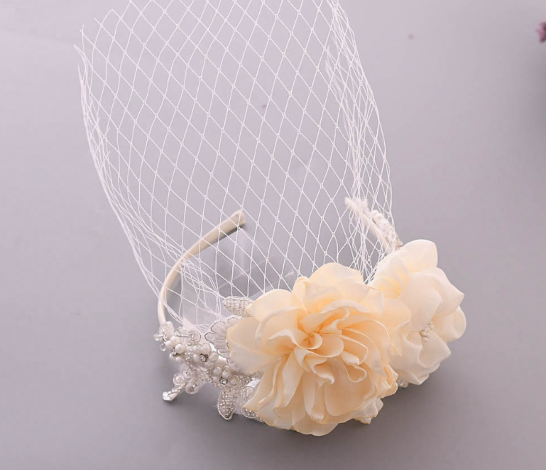 Mariée Veil Petit chapeau haut bandeau exagéré Fleur tridimensionnelle