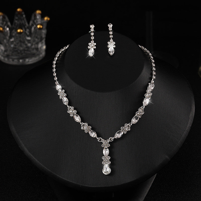 Collier et boucles d'oreilles Zircon