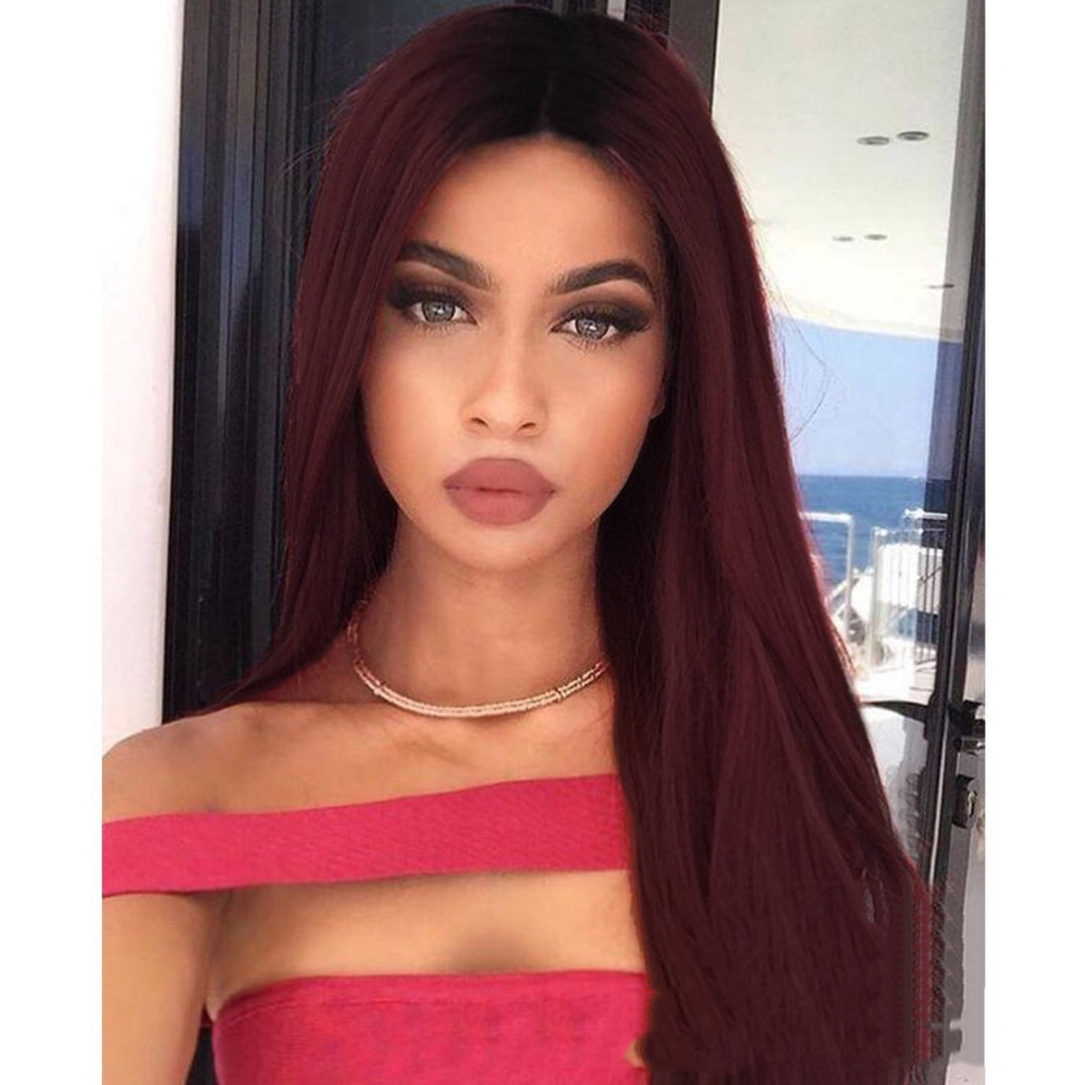 Cheveux ronds et grands teints de scalp, longs et droits