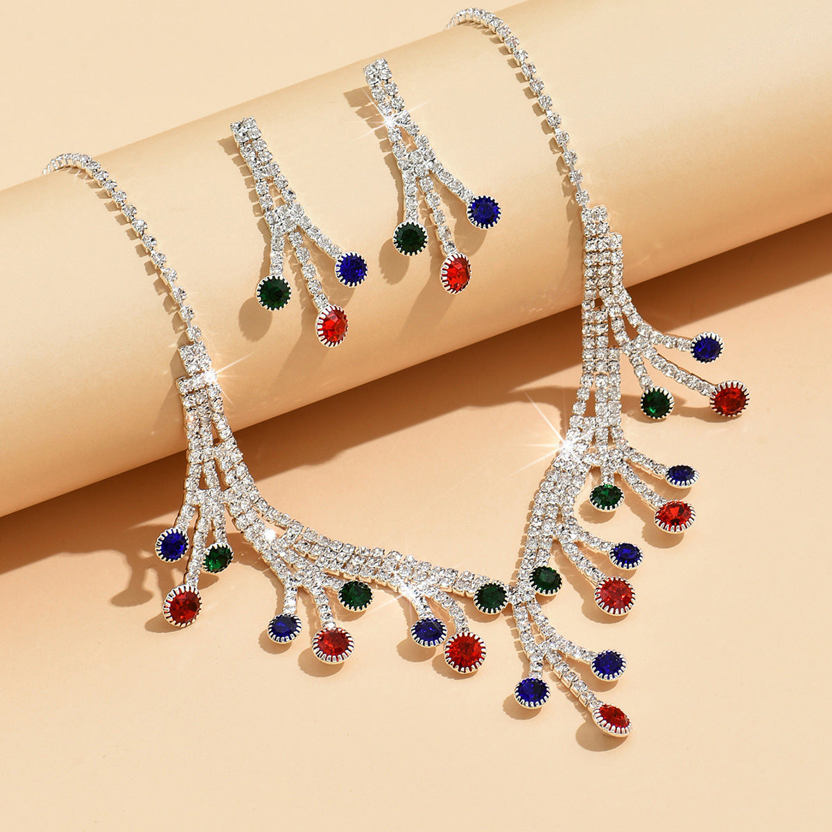 Style coloré Strass Boucles d'oreilles et colliers en strass