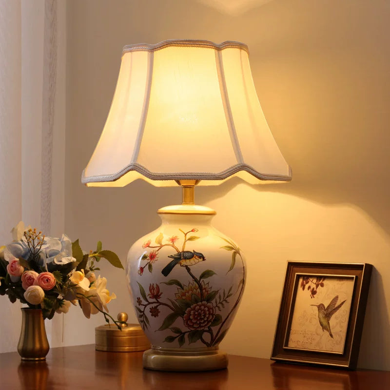 Lampe de table de chevet moderne Minimalist de style américain personnalisée pour la chambre