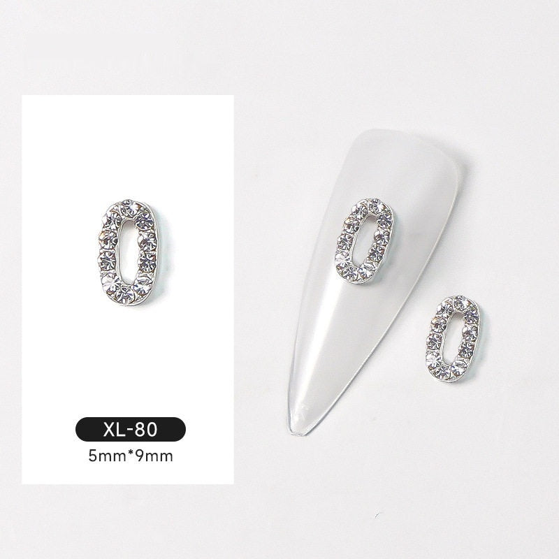 Décoration de clou en alliage de diamant brillant numérique argent