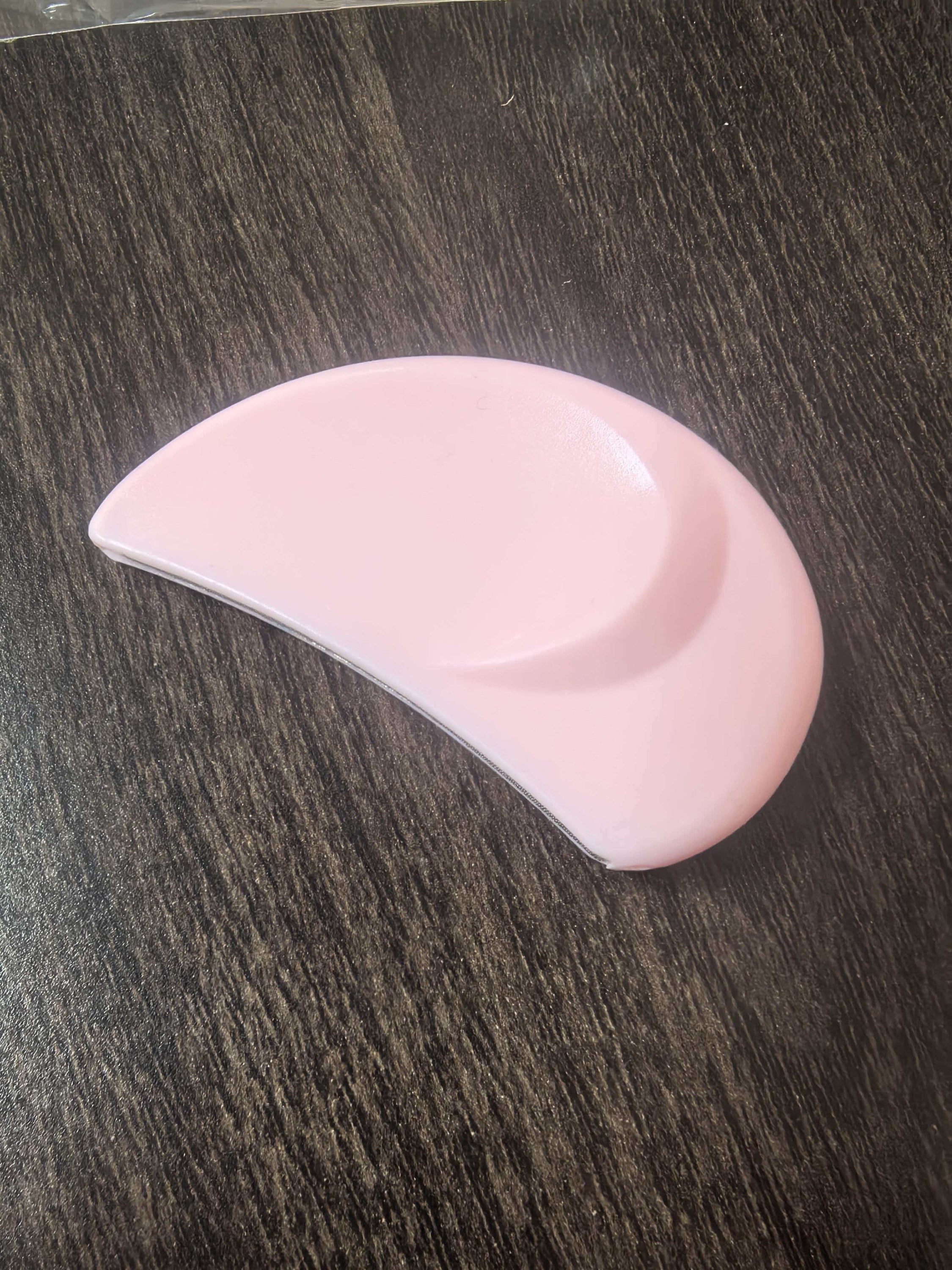 Poinçonneuse à ongles semi-lune en plastique rose +304 acier inoxydable-7 * 4cm-1 pièce