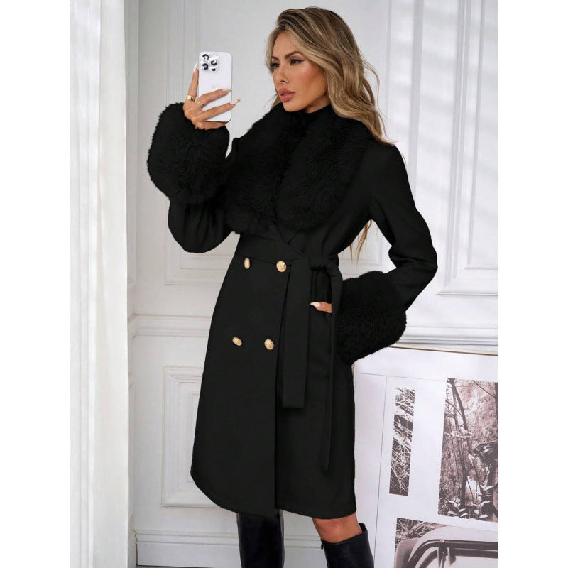 Élégant manteau de tranchée à deux seins avec une ceinture de cravate