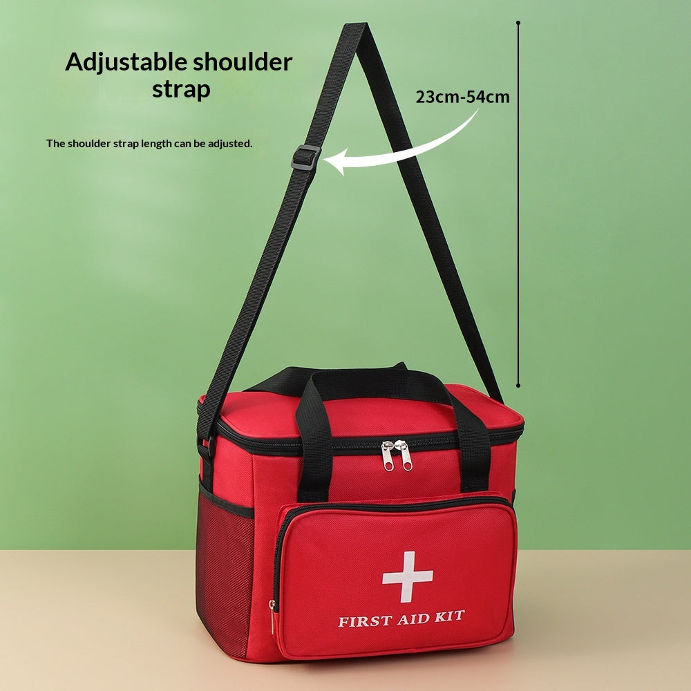 Sac de rangement en médecine portable à l'extérieur du ménage