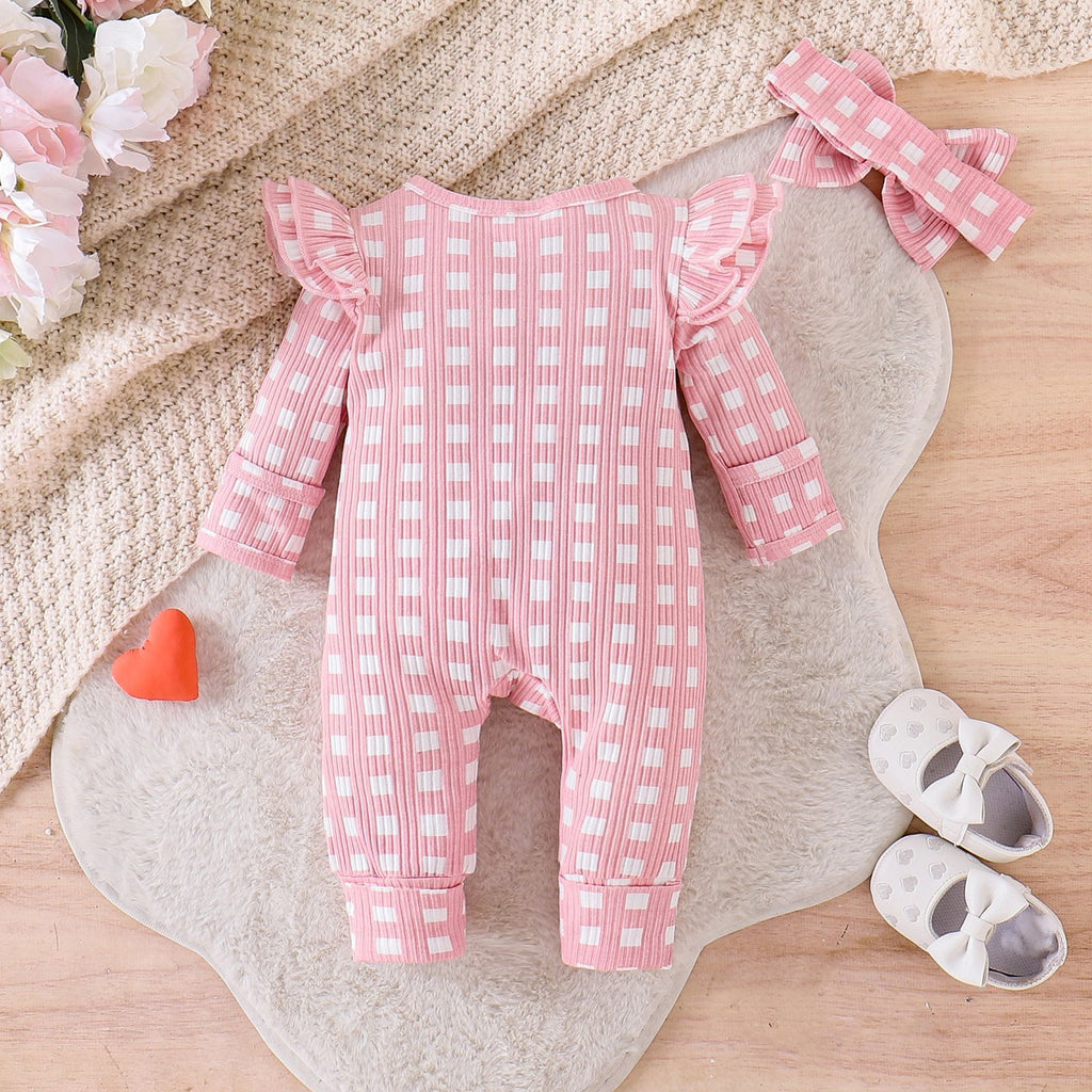 Mignon fille plie bébé à manches longues