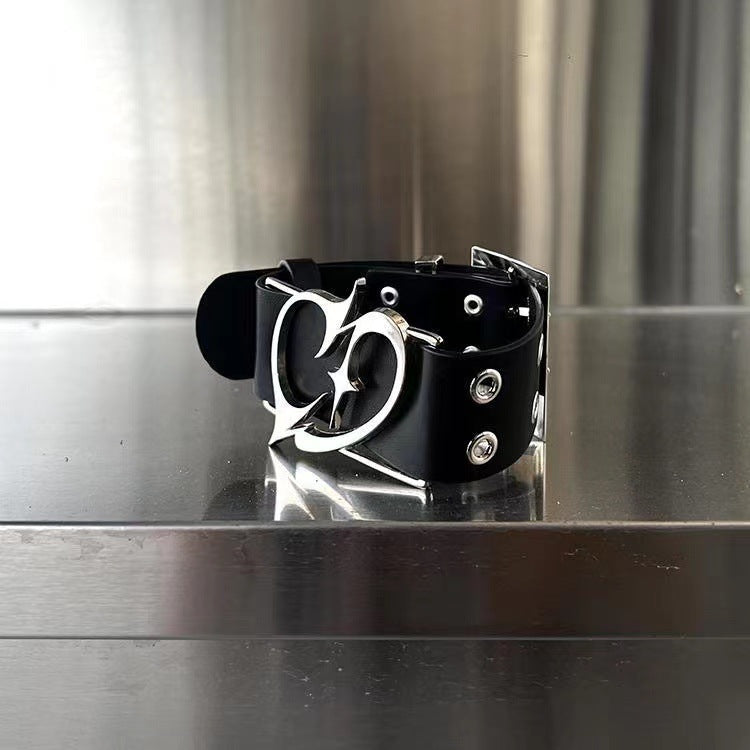 Correspondance Artifact Niche Design Black Belt Armband