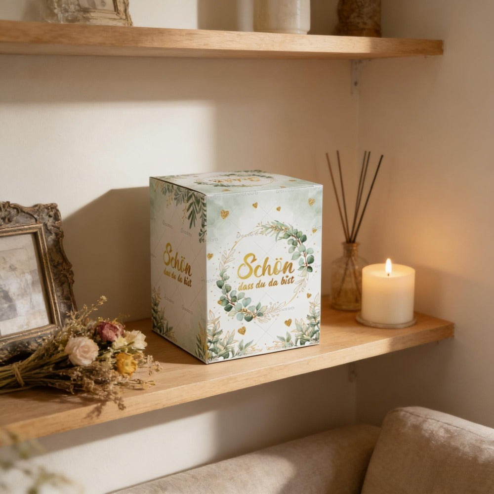 Nous sommes contents que vous soyez là ! Cadeau invité: Boîte à bonbons 24 pièces avec le design de feuille