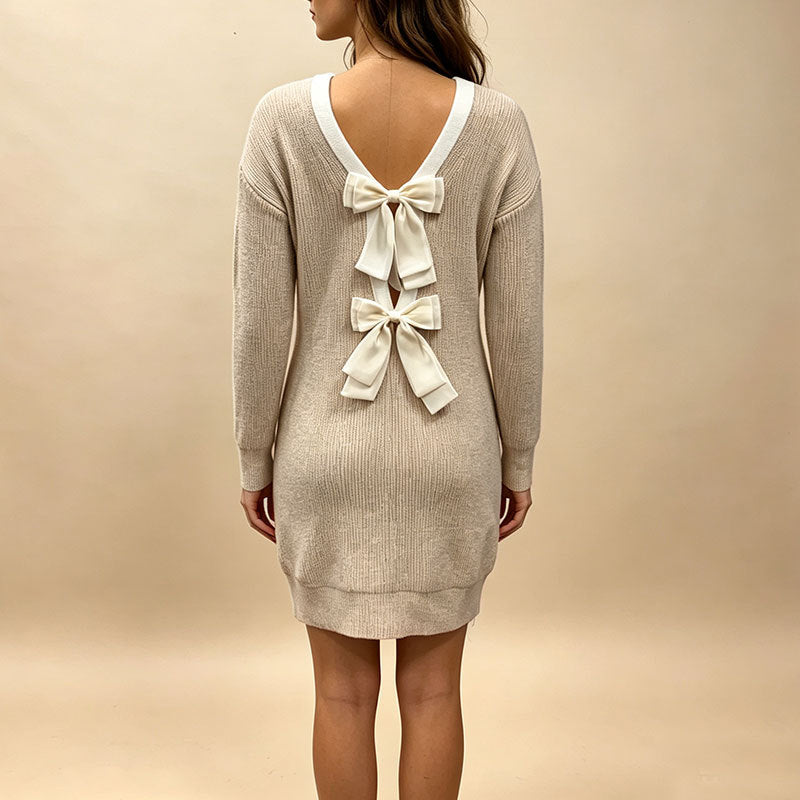 Chandail long avec un arc au dos et un collier rond pour les femmes