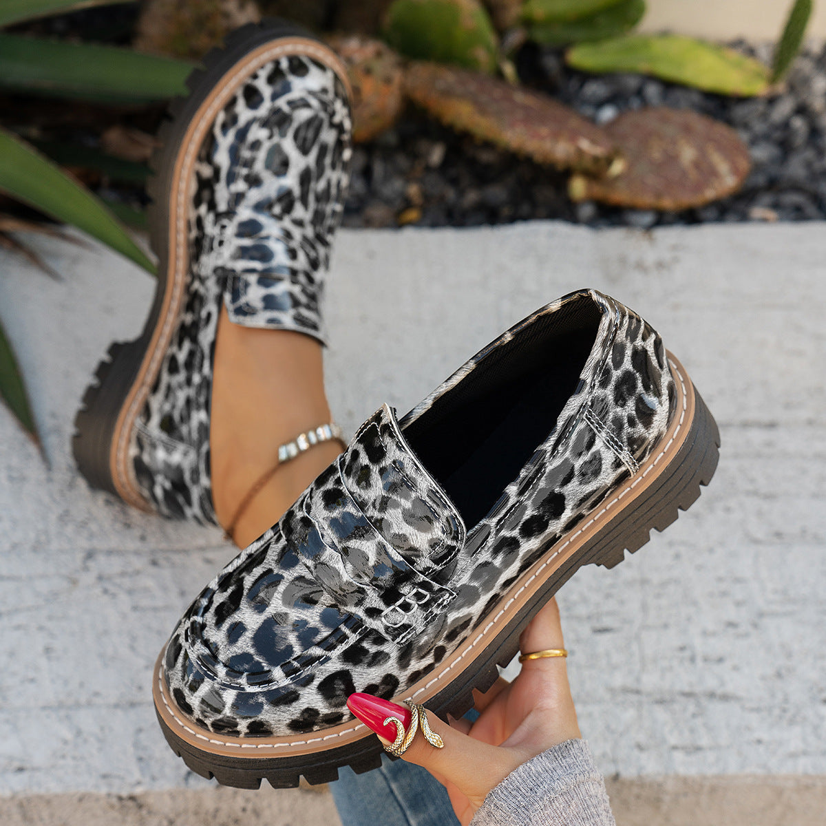 Cuir d'automne ceinture-Buckle Patent cuir Leopard-Imprimé Vintage Femmes Chaussures