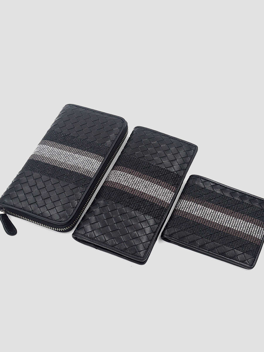 Large capacity multi-card wallet