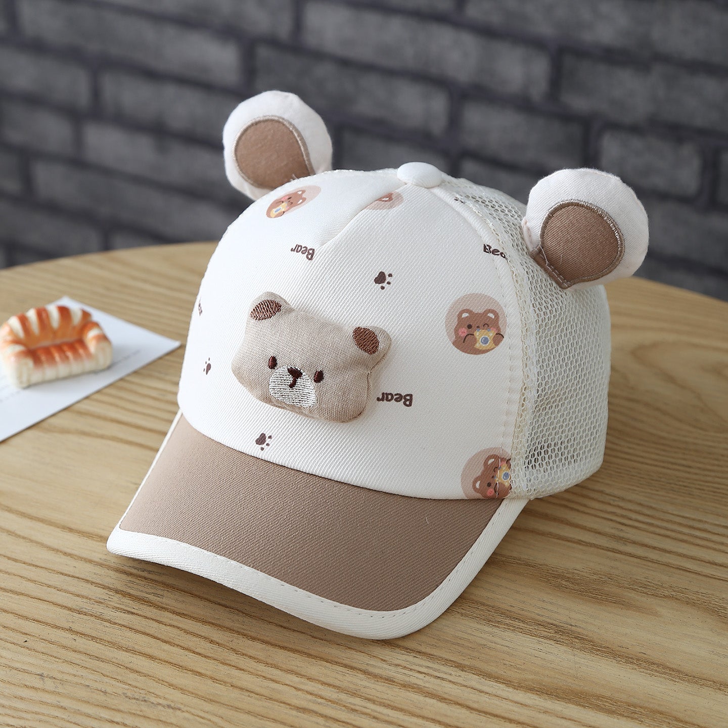 Chapeau brumisé à bord semi-netté, imprimé à lettres pour enfants