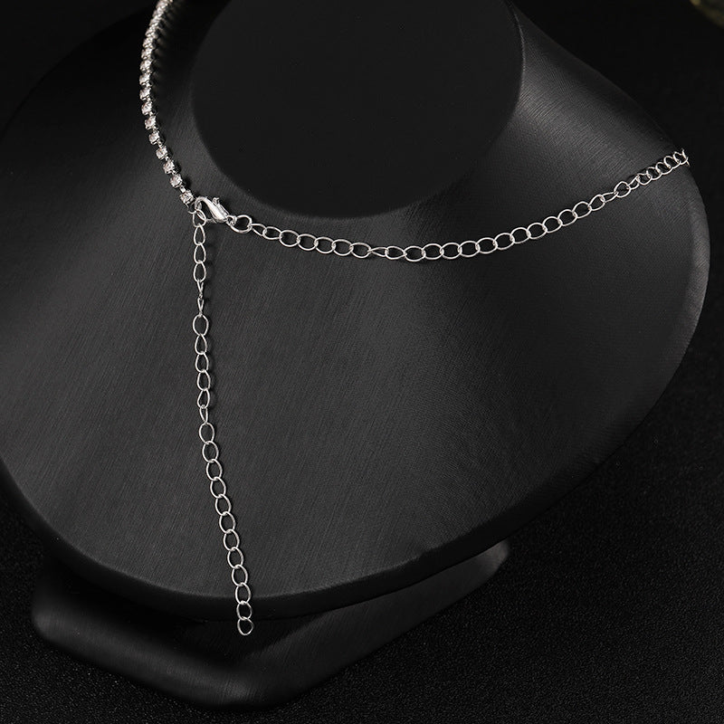 Collier et boucles d'oreilles Zircon