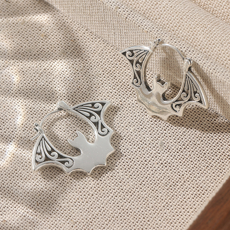 Boucles d'oreilles Euro-American Retro Hollow-Out Bat