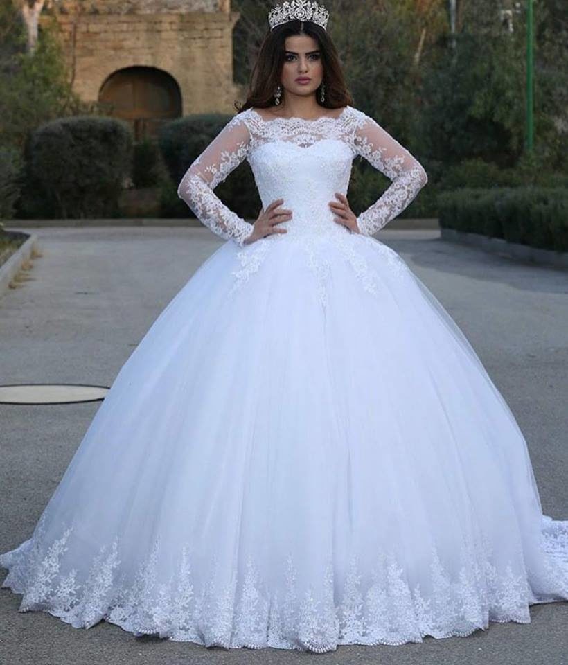 Source Robe de mariée vintage en dentelle blanche